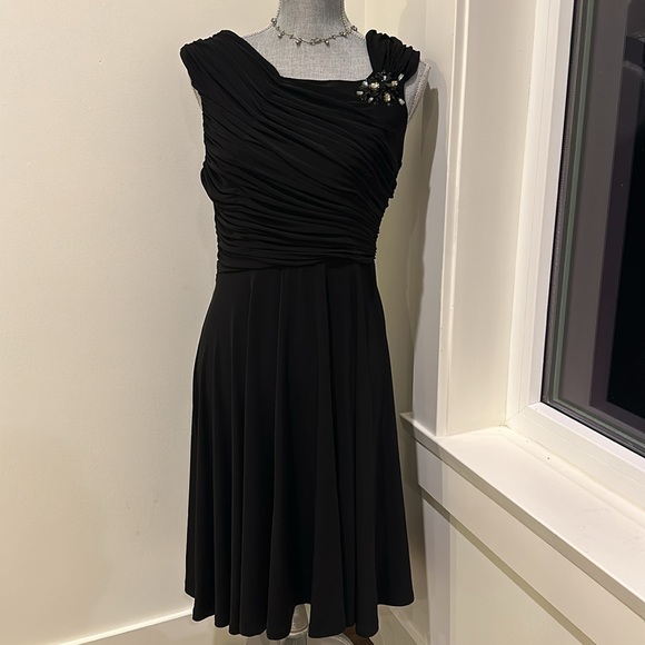 Scarlett nite dress - Picture 11 of 12